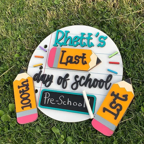 Interchangeable 1st & Last Day of School Sign – Reusable Back to School Milestone Prop Kit