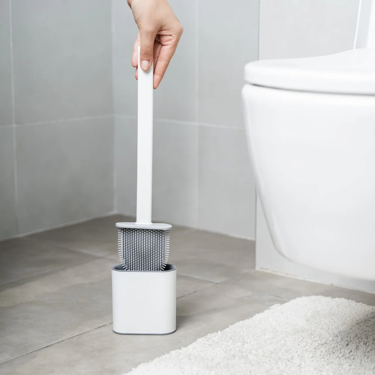 CleanEase™ - Your Shortcut to a Cleaner Bathroom