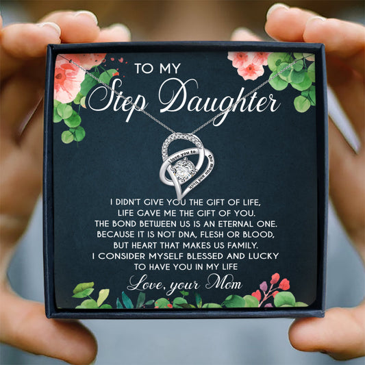 HEART THAT MAKES US FAMILY - NECKLACE FOR STEP DAUGHTER FROM MOM