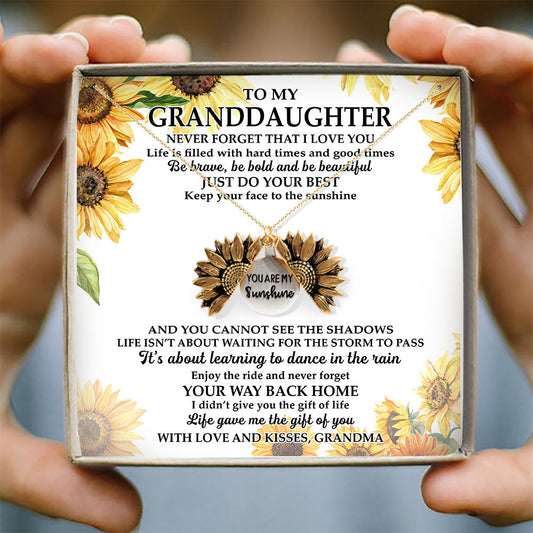 NEVER FORGET THAT I LOVE YOU - NECKLACE FOR GRANDDAUGHTER