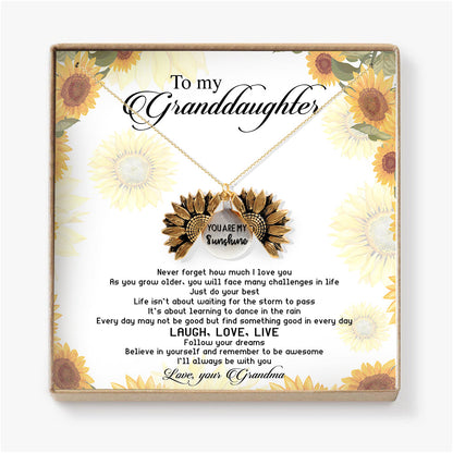 NEVER FORGET HOW MUCH I LOVE YOU - NECKLACE FOR GRANDDAUGHTER